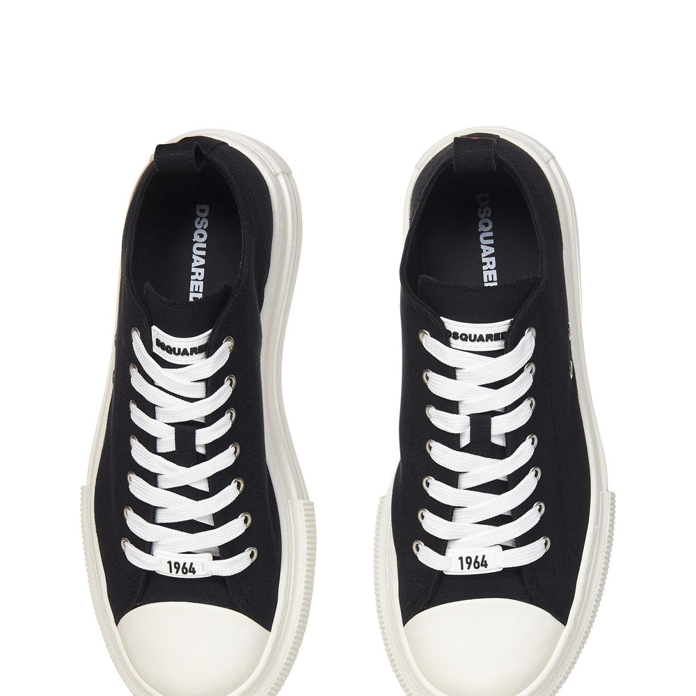 
                  
                    Dsquared2 SNM0346003000012124
                  
                