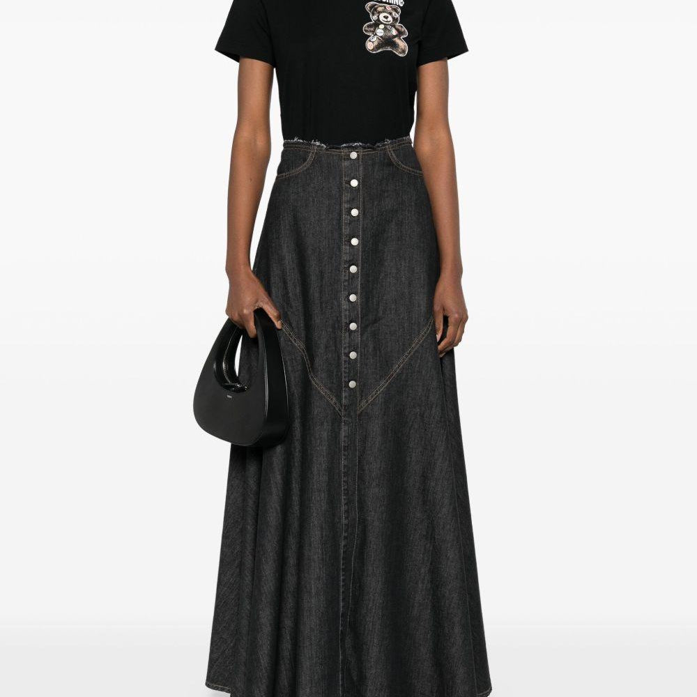 
                  
                    Moschino V070904411555
                  
                