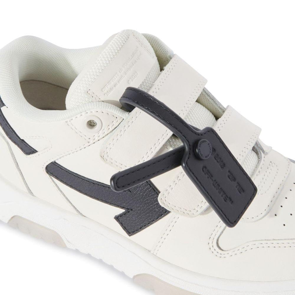 
                  
                    Off-White Kids OBIA008S24LEA0010310
                  
                