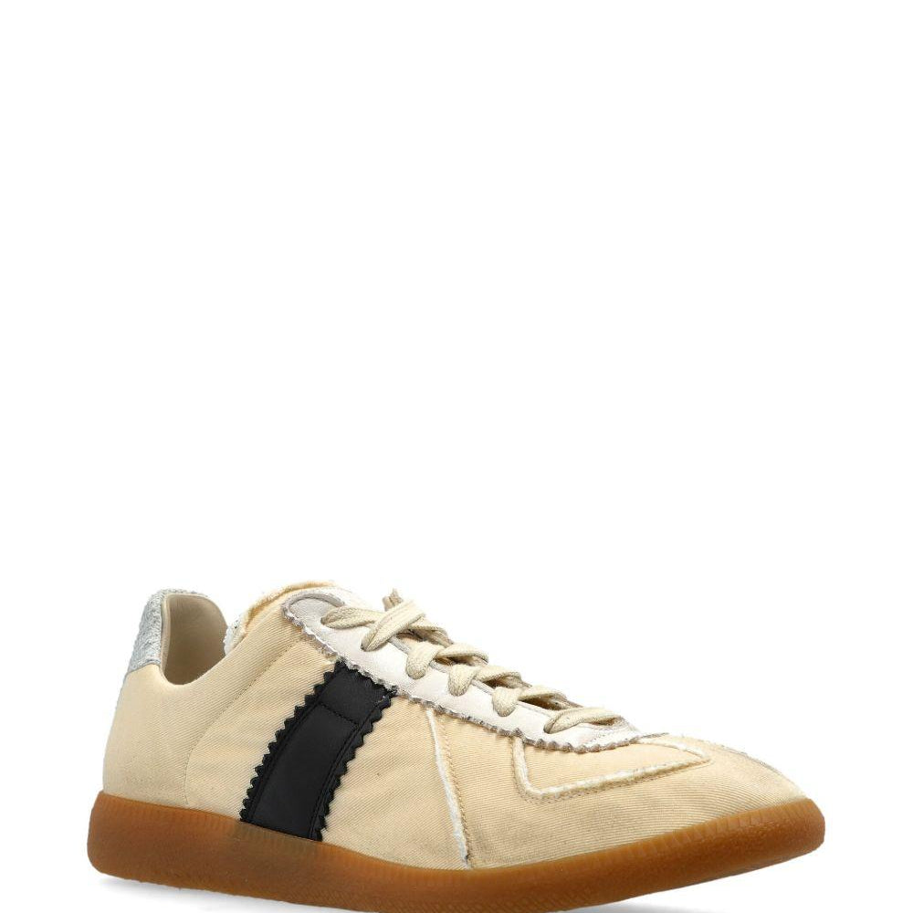 
                  
                    Maison Margiela S58WS0259P8153HA771
                  
                
