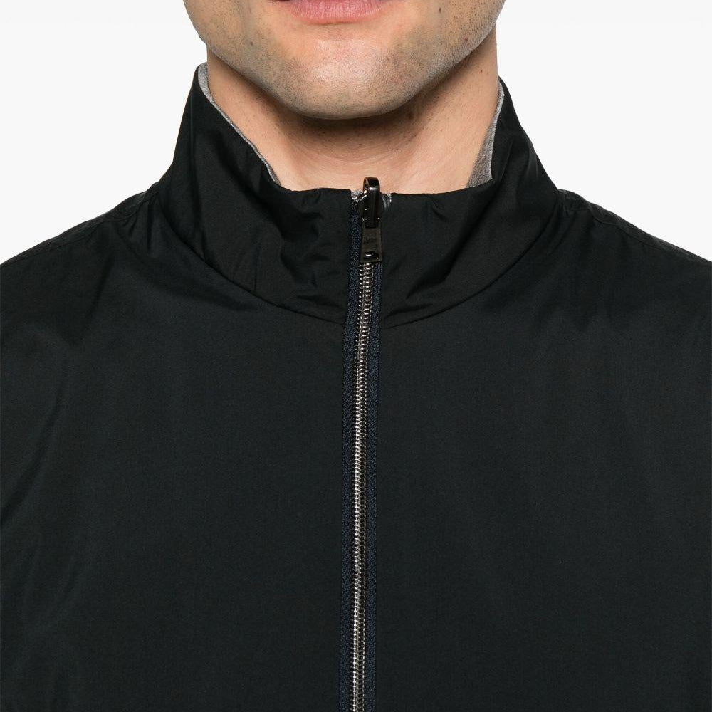 
                  
                    Herno GI000520U13220Z9200
                  
                
