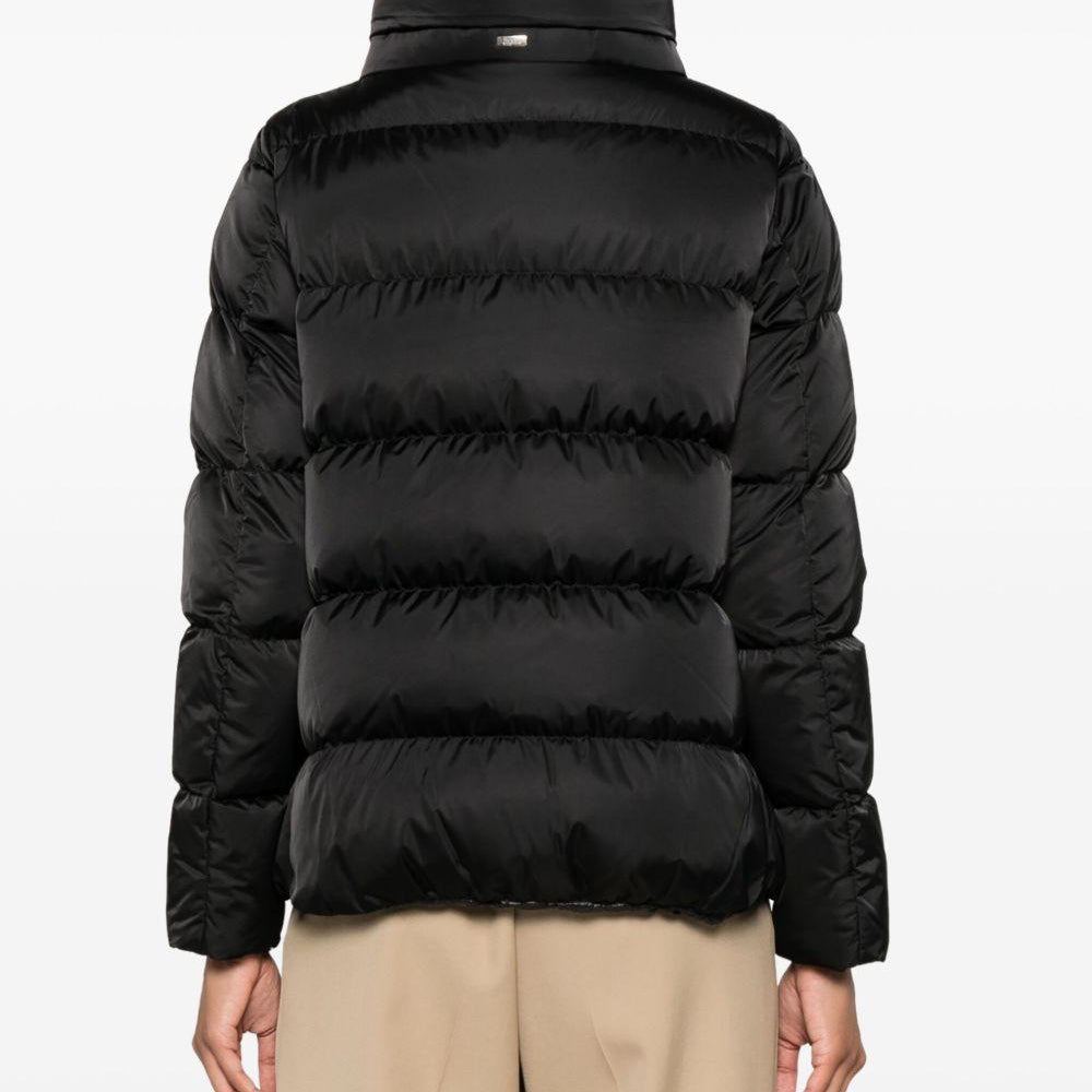 
                  
                    Piumino Herno PI001936D12170Z 9300 Herno 
                  
                