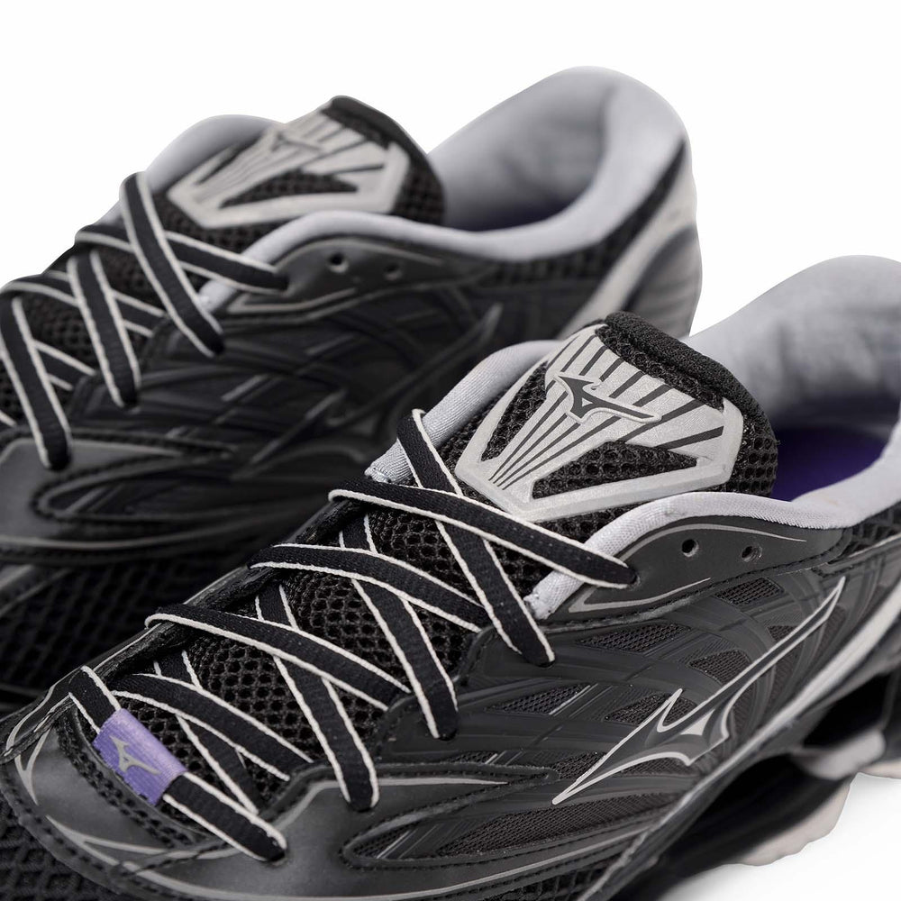 
                  
                    Mizuno D1GA250701
                  
                