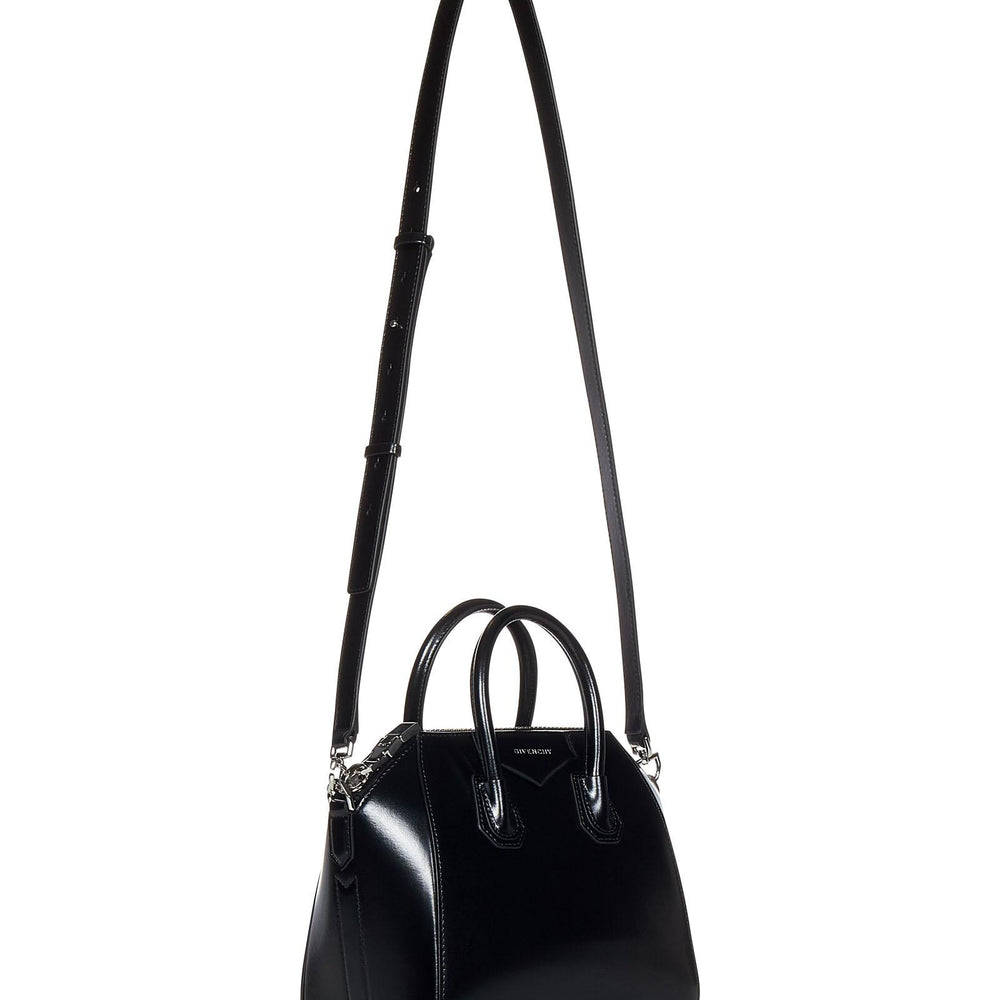 
                  
                    Givenchy BB50TNB1R0001
                  
                