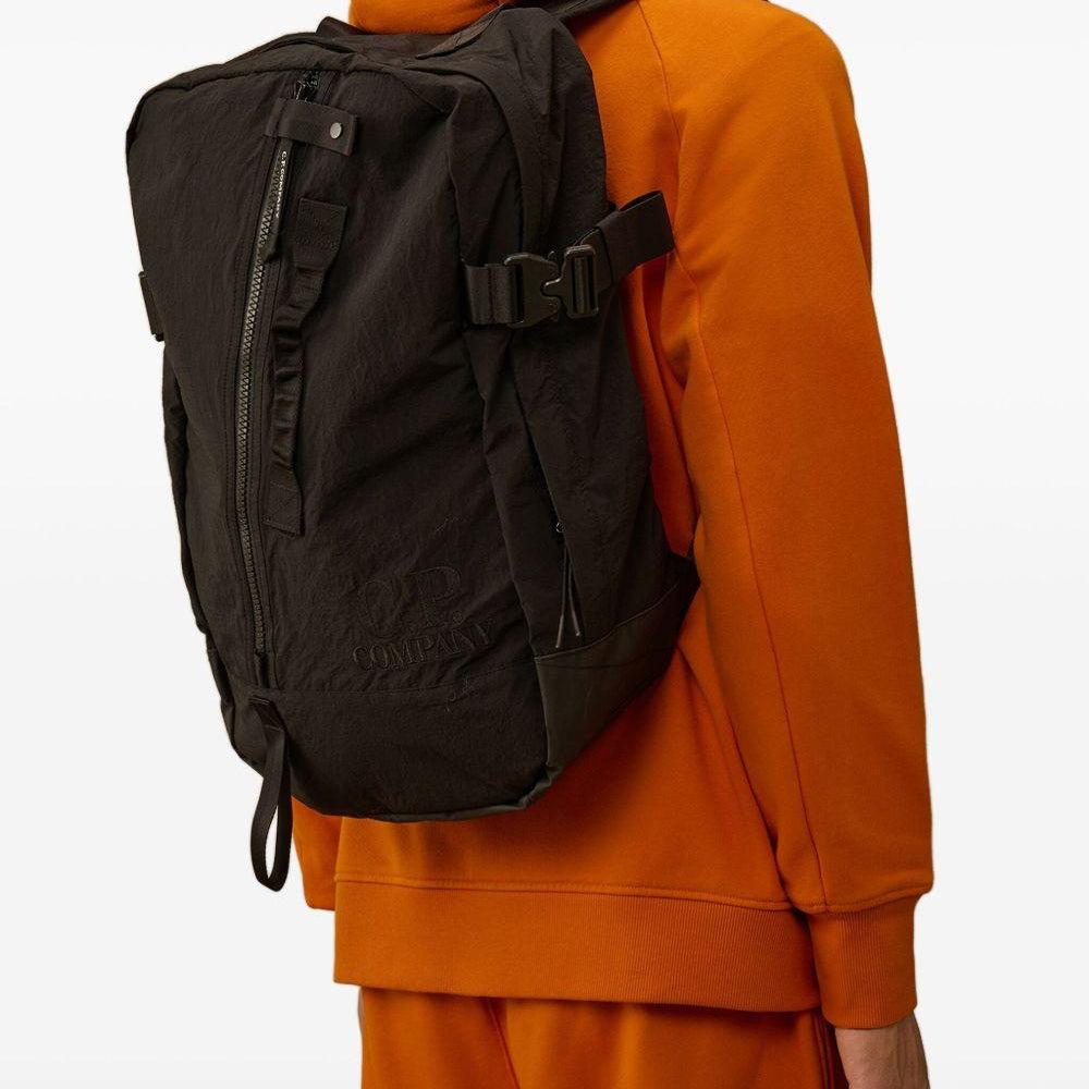 
                  
                    Zaino C.P Company 19CMAC121A110188G 999 C.P. Company 
                  
                