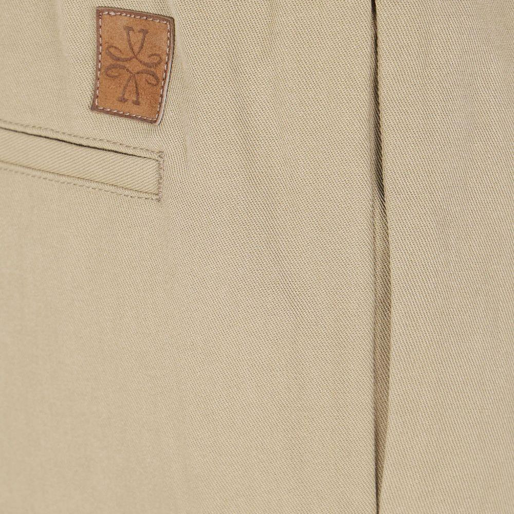 
                  
                    Pantaloni Jacob Cohen JUMPT017001T773A D37 Jacob Cohen 
                  
                