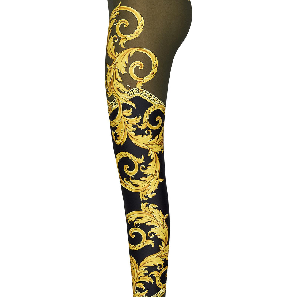 
                  
                    Versace 10039001A117415BC60
                  
                