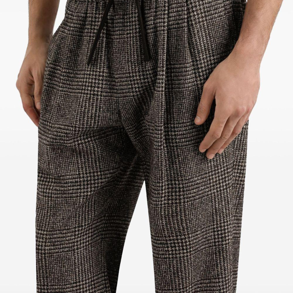 
                  
                    Pantaloni DOLCE & GABBANA GP12RTFQMKD S8101 DOLCE & GABBANA 
                  
                
