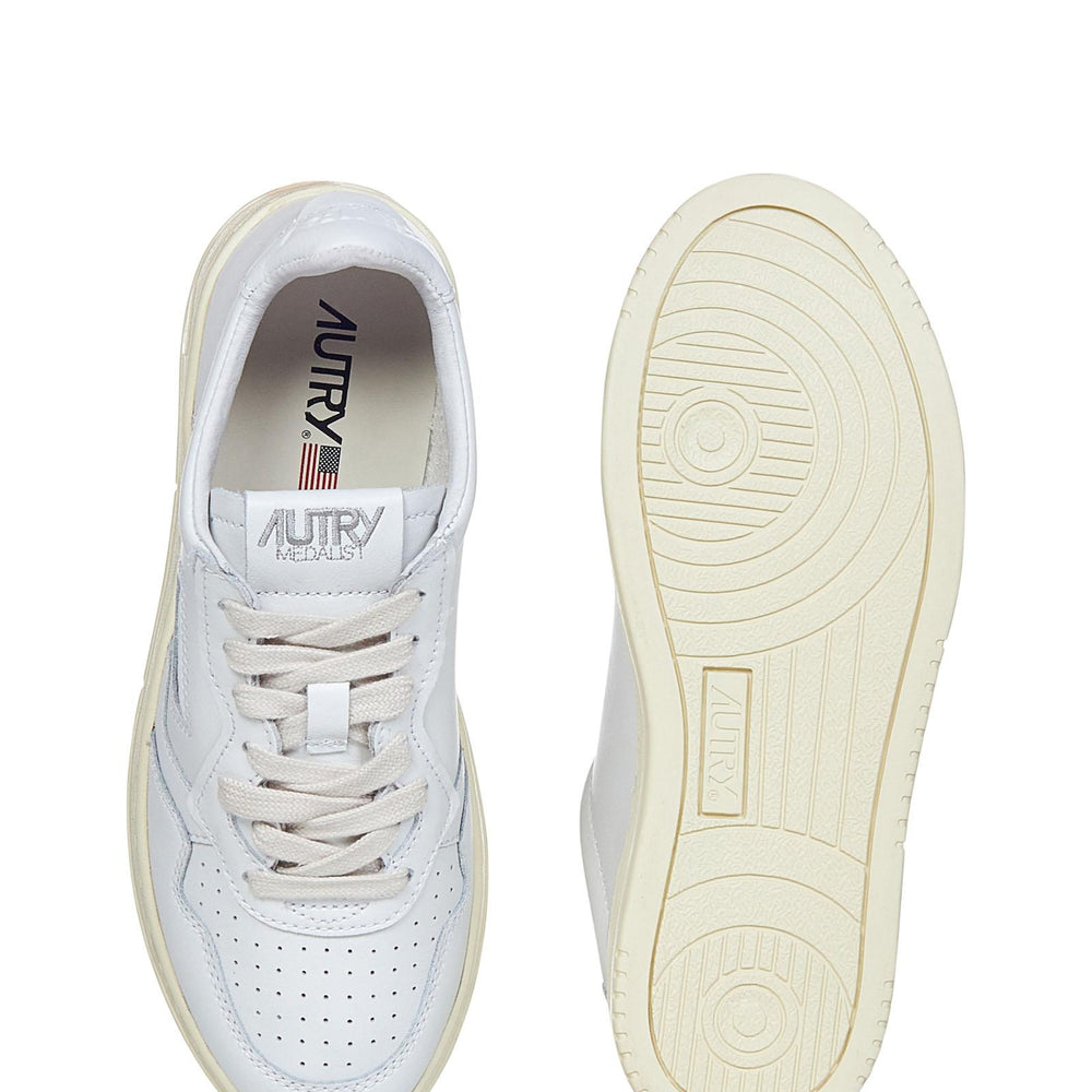 
                  
                    Sneakers MEDALIST LOW Autry<BR/> AULW LL15 Autry 
                  
                