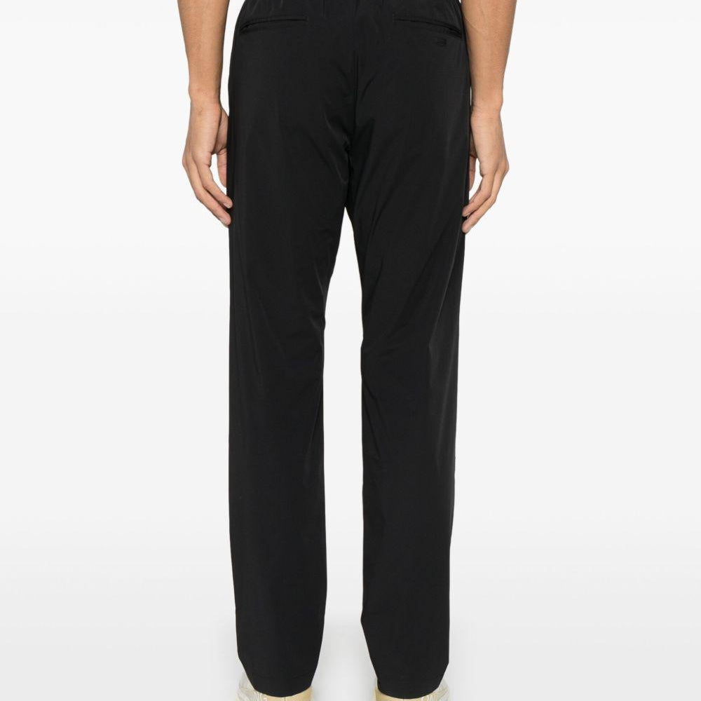 
                  
                    Pantaloni Herno PT000077U12691Z 9300 Herno 
                  
                