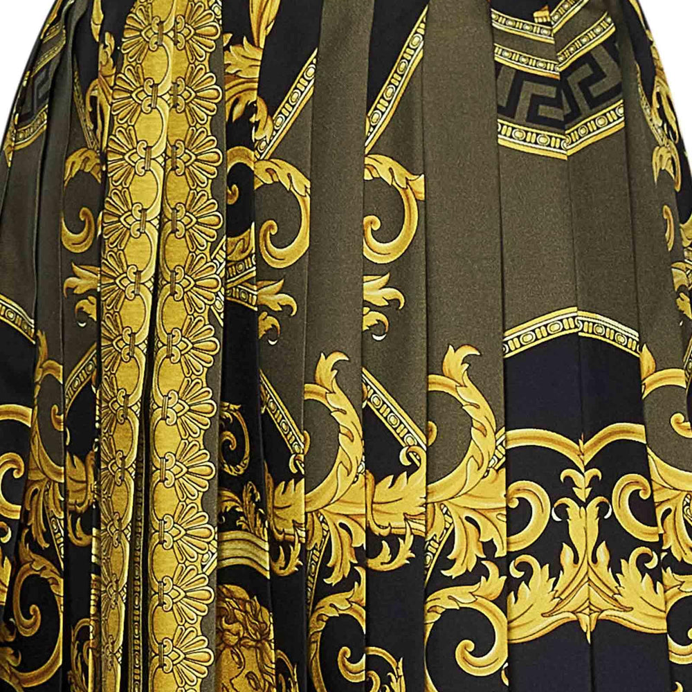 
                  
                    Versace 10008291A115285BC60
                  
                