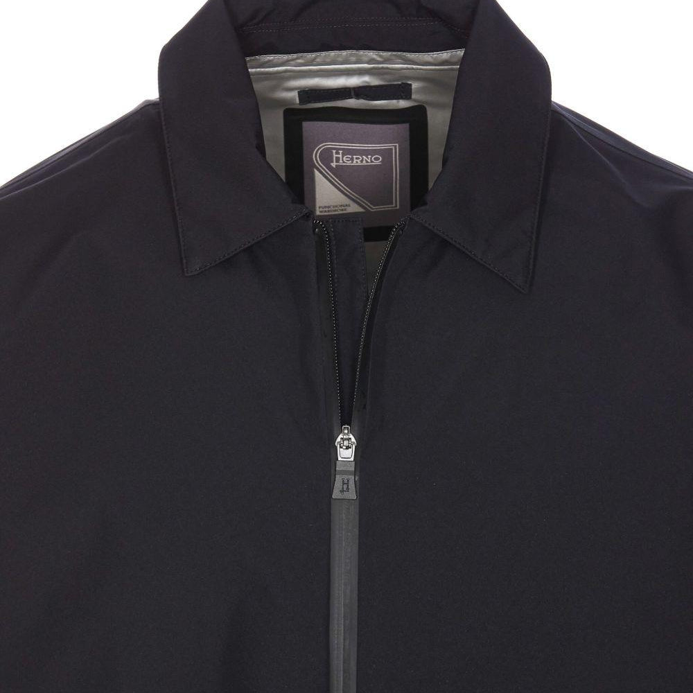 
                  
                    Giubbino Herno GI000476U11124 9300 Herno 
                  
                