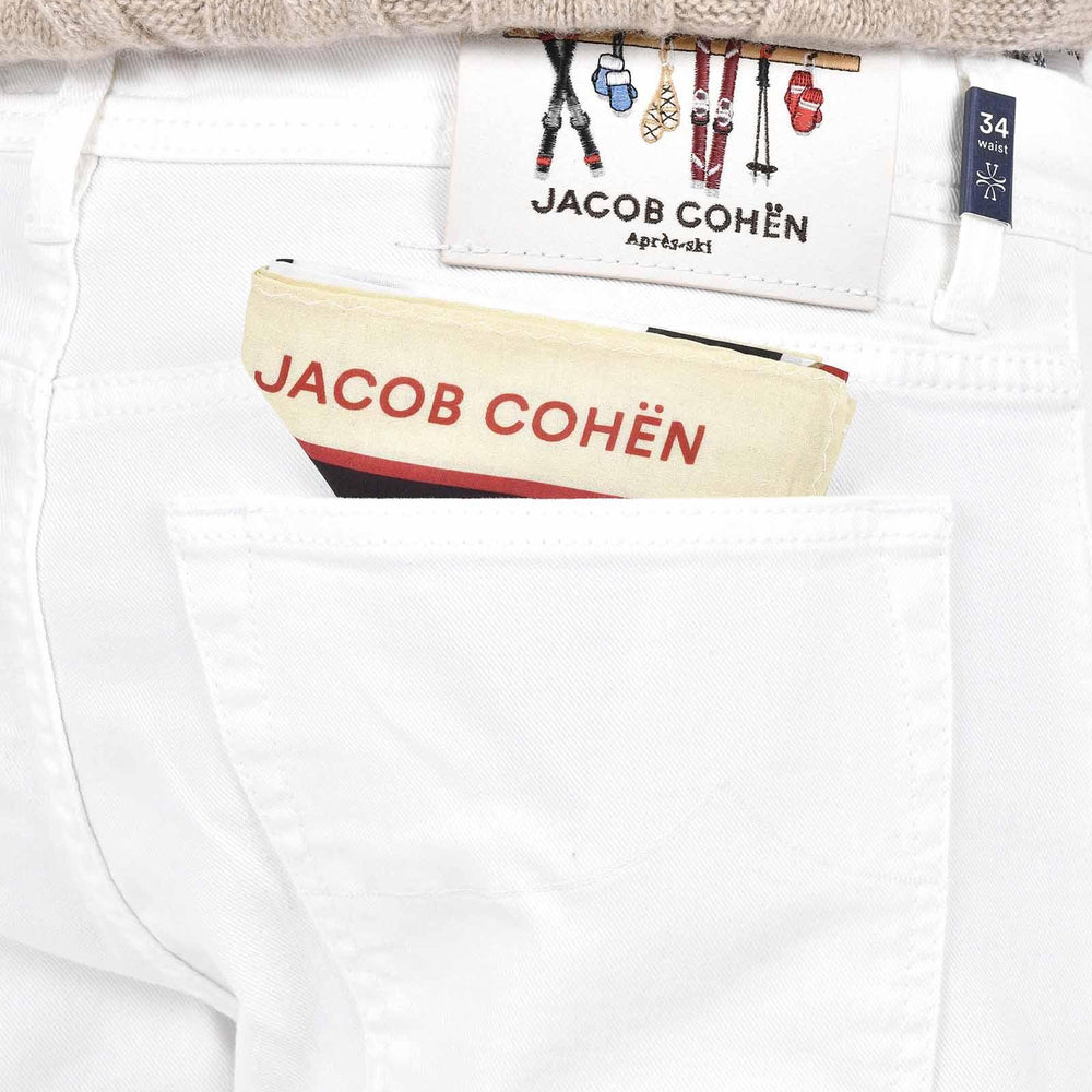 
                  
                    Jeans Jacob Cohen JURQR004055S3848L1 W00D Jacob Cohen 
                  
                