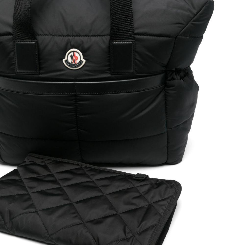 
                  
                    Borsa a tracolla Moncler Enfant K29515D00001M6811 999 Moncler Enfant 
                  
                