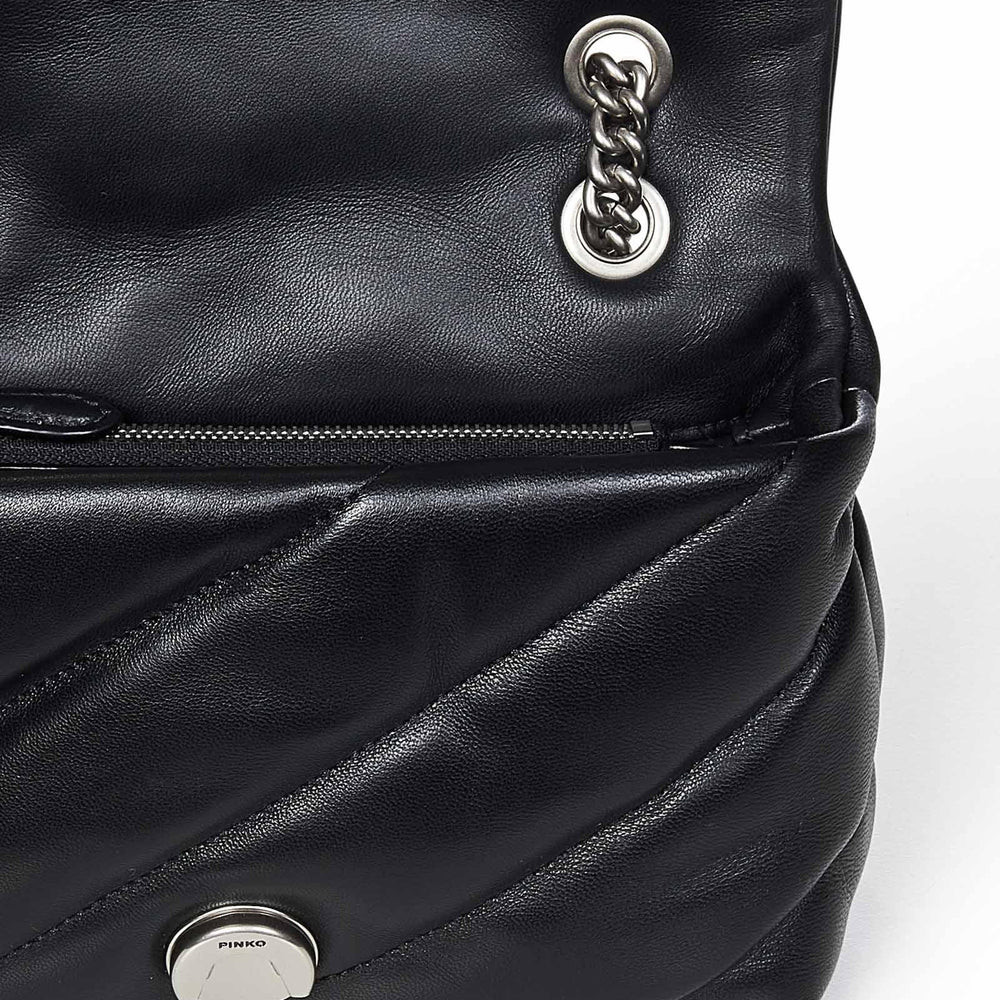 
                  
                    Borsa a spalla MINI LOVE BAG PUFF MAXI QUILT Pinko<BR/> 100039A0F2 Z99O Pinko 
                  
                
