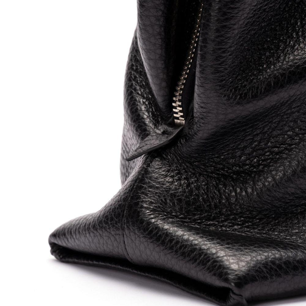 
                  
                    Borsa a mano ''La Passeggiata Medium'' The Attico 250WAH00054 100 The Attico 
                  
                