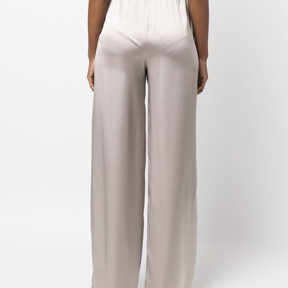 
                  
                    Pantaloni Herno PT000008D12506 1985 Herno 
                  
                